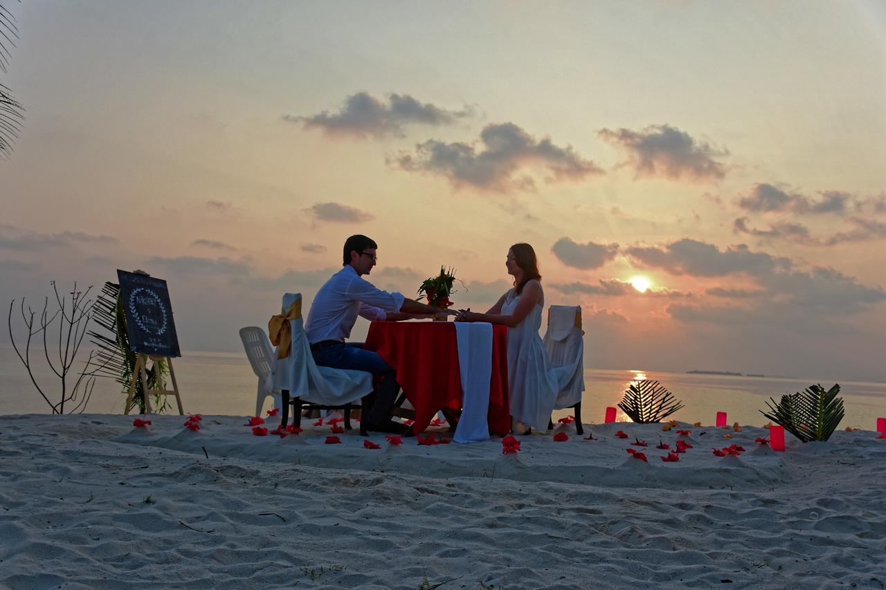 パグロ ビーチ ホテル Ukulhas エクステリア 写真